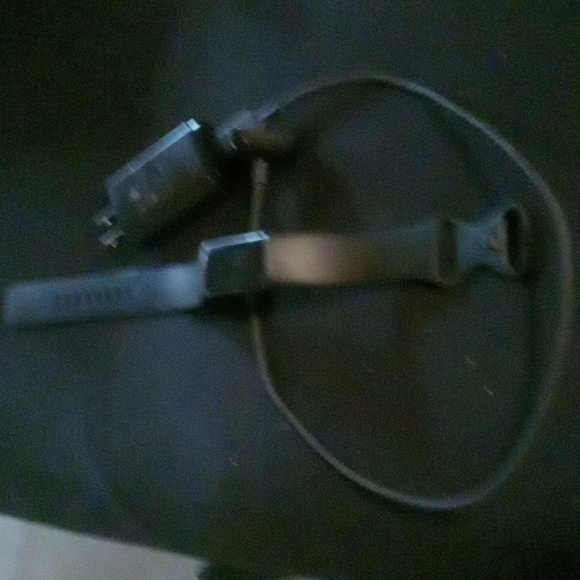 Fitbit charge five - Picture 3 of 4